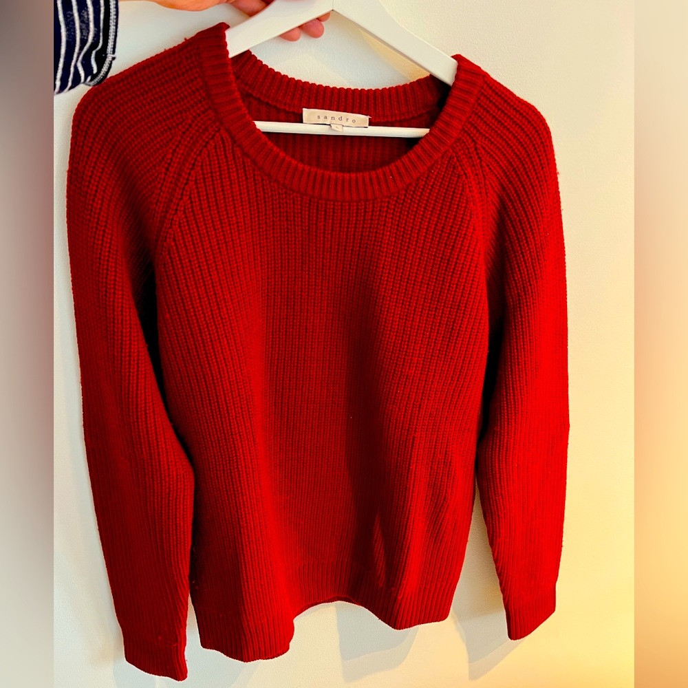 Size L but fits smaller - M.